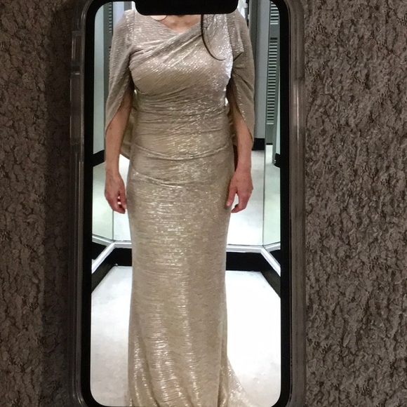 NWT Betsy & Adam Metallic Cape Gown Gold/Silver Size 6 - Picture 14 of 16